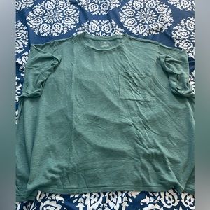 Boxy oversized AE t shirt